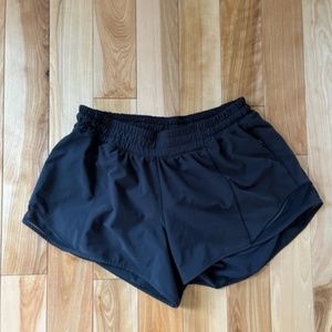 Lululemon Hotty Hot High-Rise Lined Short 2.5"